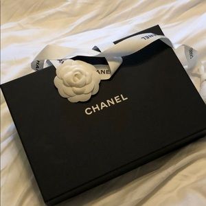 Chanel box